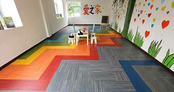 Lắp đặt sàn nhựa tạo không gian vui chơi an toàn cho trẻ, tại sao không?